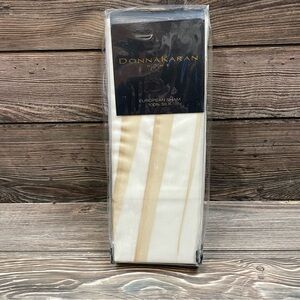 Donna Karan Awakening Collection Silk‎ Euro Sham Blush 26” X 26” NWT $214